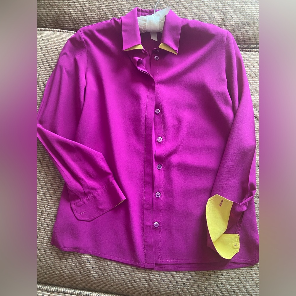 Beautiful crepe de chine silk, made in Italy by their one of the coveted brands